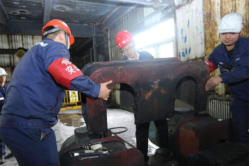 新型能源公司:以“五个过硬” 赋能党建引领高质量发展新动能!2.png 新型能源公司:以“五个过硬” 赋能党建引领高质量发展新动能!2.png