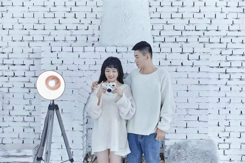 新型能源公司:职工“夫妻档”的别样“七夕”1.jpg 新型能源公司:职工“夫妻档”的别样“七夕”1.jpg